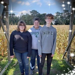 Meet your Posher, Wendy